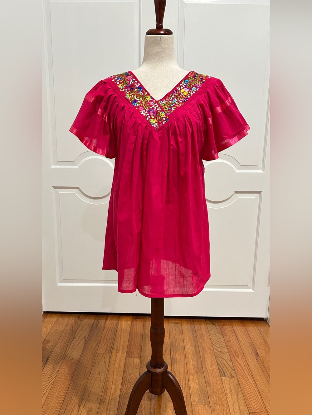 Jazmin V-Neck Mexican top, hand embroidered.Artisan top. Boho, Hippie, handmade.